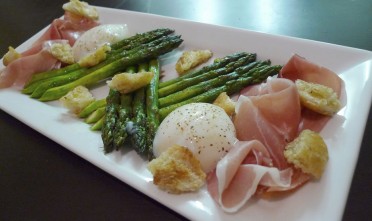 Asperges met ham - Foto: Arnold Gatilao