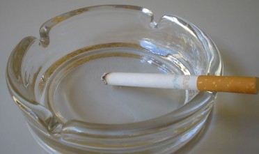 Sigaret in asbak