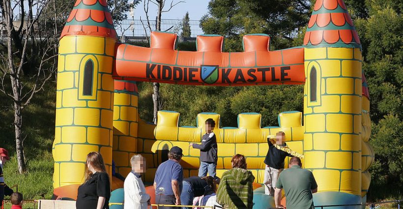 Springkasteel - Foto: Taken byfir0002